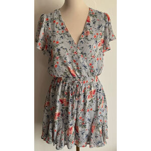 Women's Trixxi Floral Romper M Light Blue Red